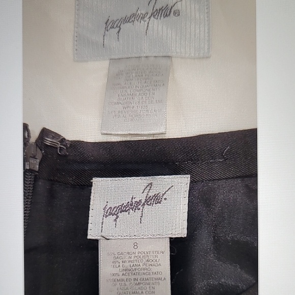 *VINTAGE* Jacqueline Ferrar Suit with Double-Breasted Blazer - Picture 2 of 2